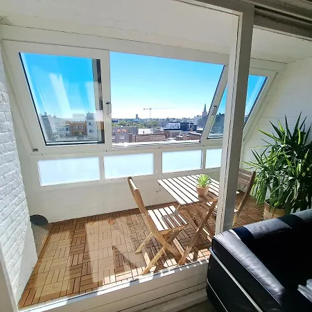 Penthouse Centrum Met Binnen- En Buitenterras En Gratis Garagebox 公寓 *